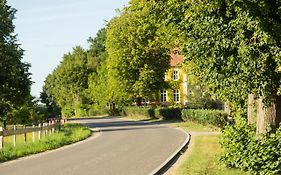 Naturnahes, neu möbl.Apartment, hundefreundlich