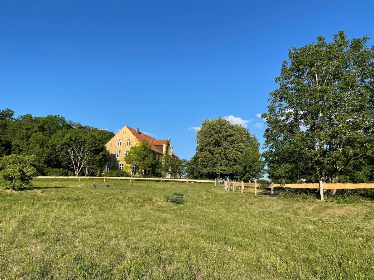 Naturnahes, neu möbl.Apartment, hundefreundlich Neu Gaarz Exterior foto
